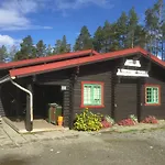 Dombas Hostel *